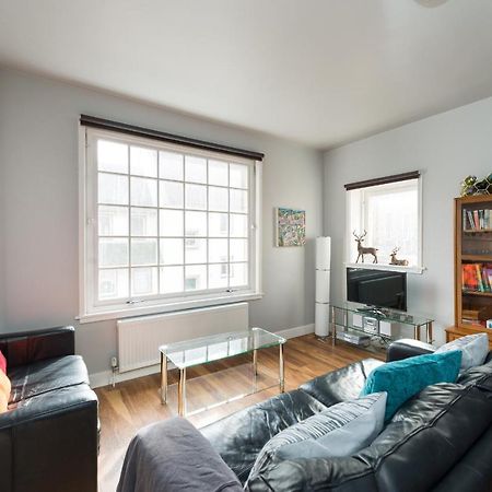 Royal Mile Modern Apartment Édimbourg Extérieur photo