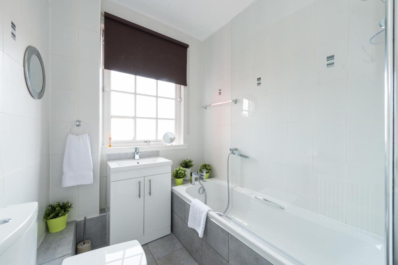 Royal Mile Modern Apartment Édimbourg Extérieur photo